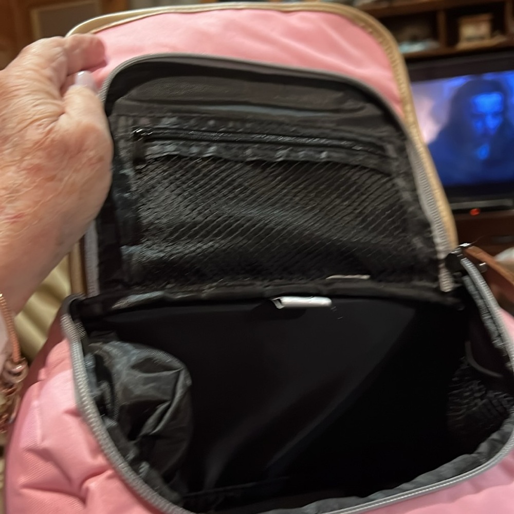 NEW w/out tags, pink camera backpack! Great for organizing. - Picture 5 of 8
